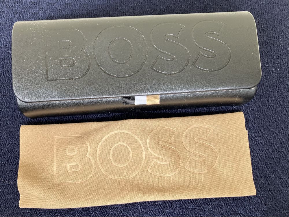 Etui futerał do okularow Boss, kolor czarny, nowe