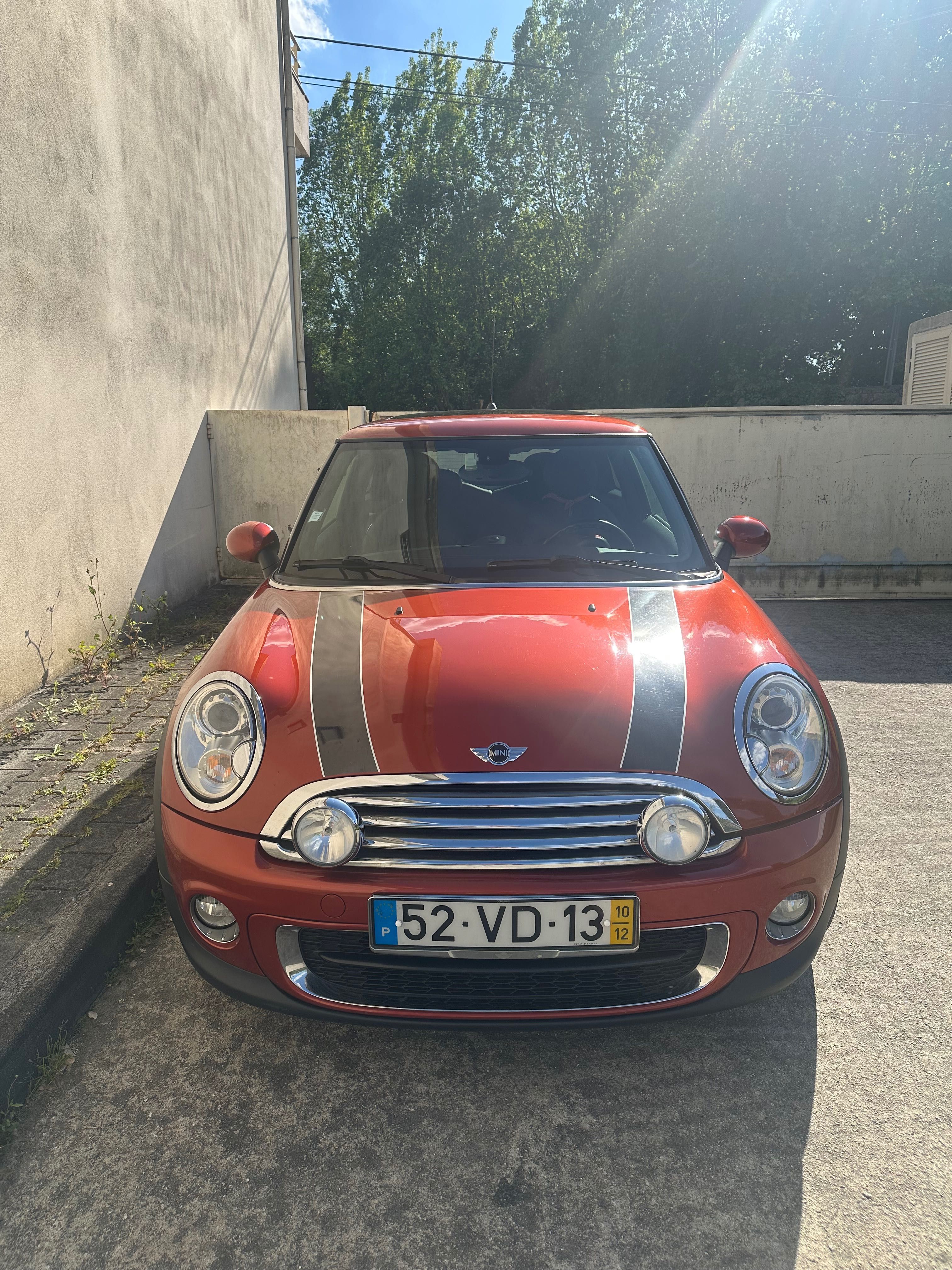 Mini Cooper D - Vários Extras | Impecável!
Preço: 8.500€