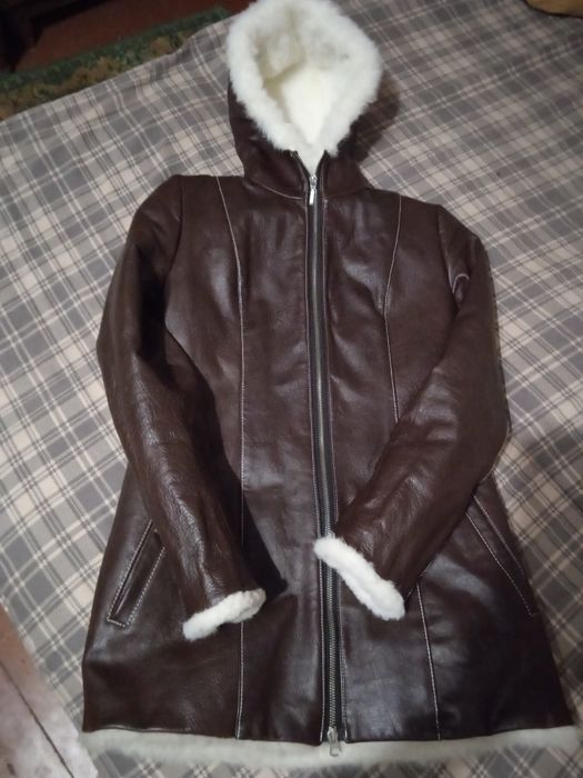 Дубленка из натуральної шкіри.