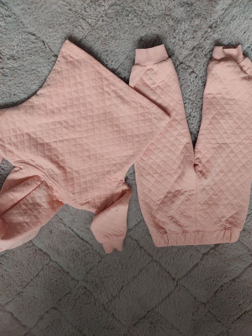 2 zestawy komplet bluza spodnie spodenki HM rozm.92 i 98