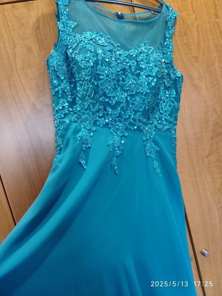 Vestido de cerimónia, cor verde esmeralda