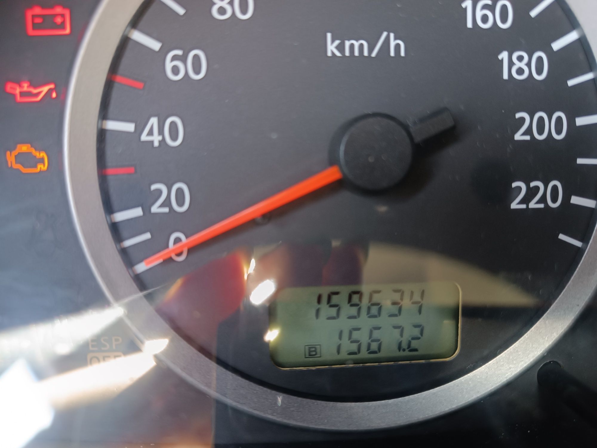 Nissan  Almera Tino 1.8