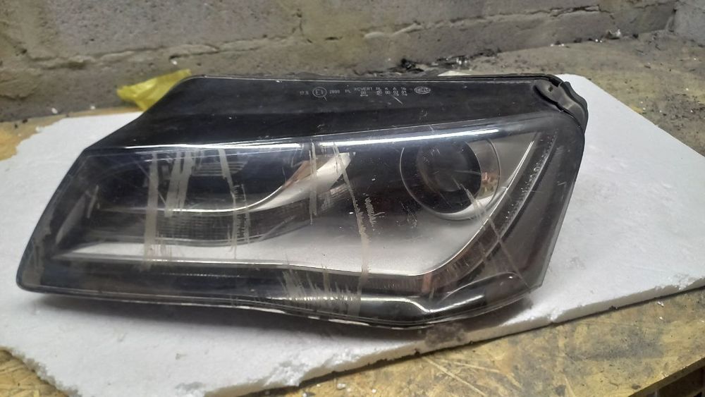 Фара ліва Audi A8 D4 bi-xenon 2010,2011,2012,2013,2014