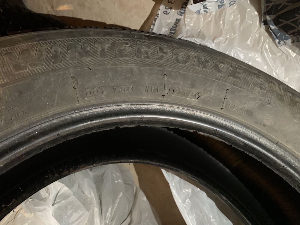 Шини шиповані 215 65 R17 Firestone Winterforce 2, зимові