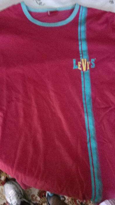 t shirt levis vermelha