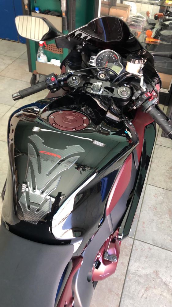 Honda cbr 1000rr