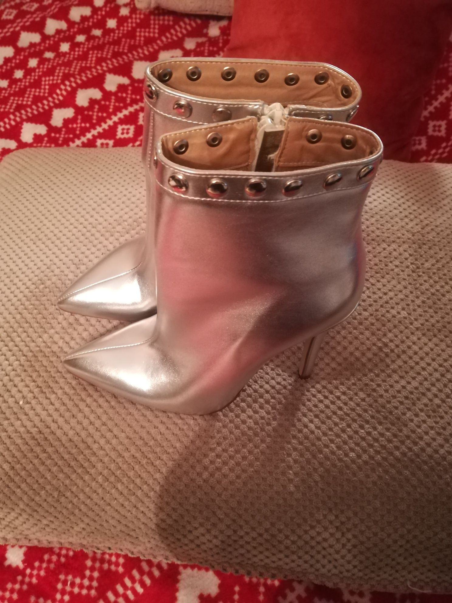 Sprzedam kozaczki Silver rozm 36