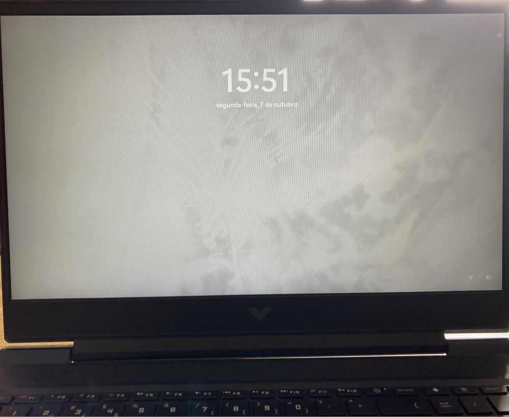 Victus HP 16.