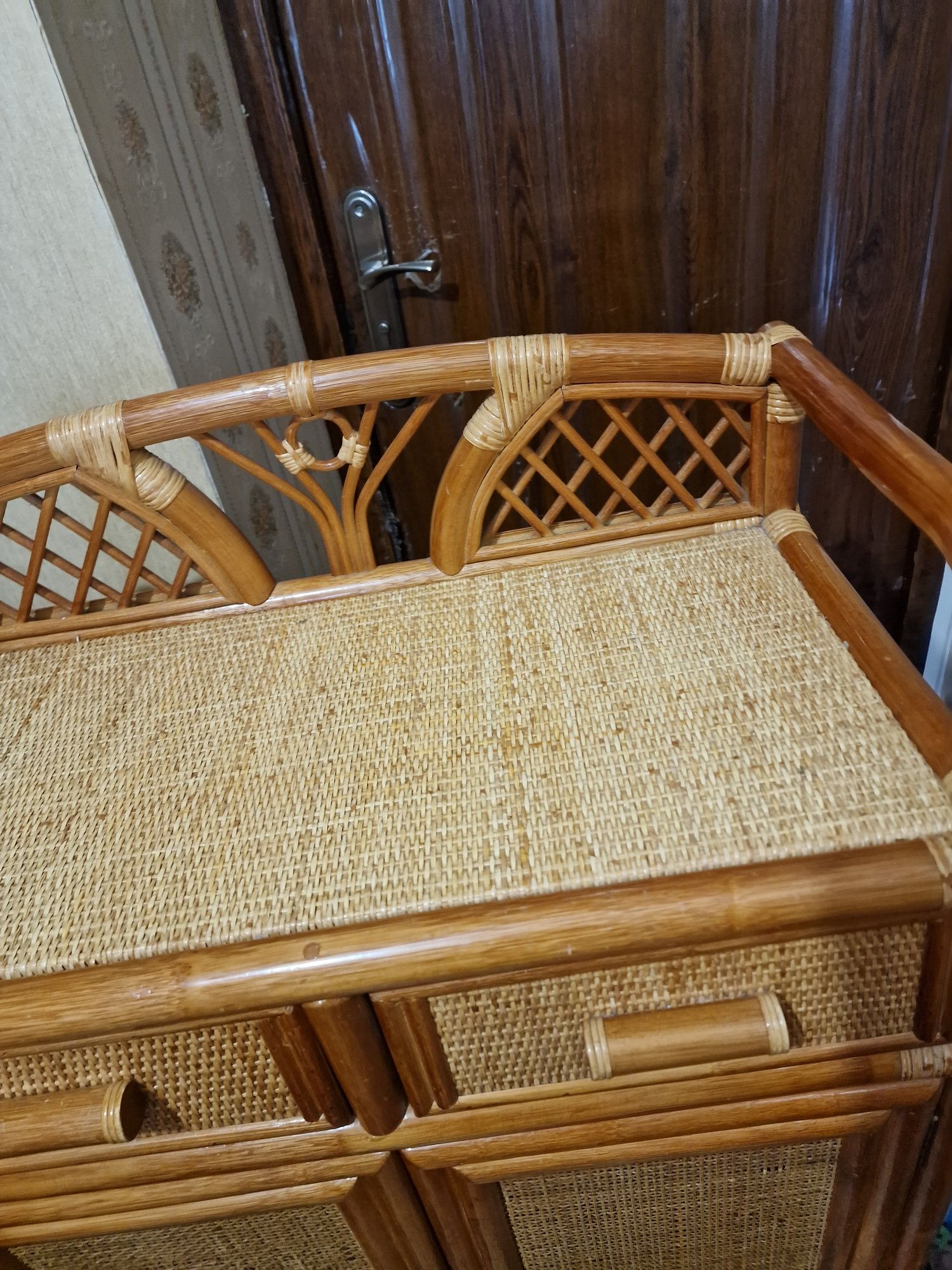 Komoda, szafka rattanowa 110x70