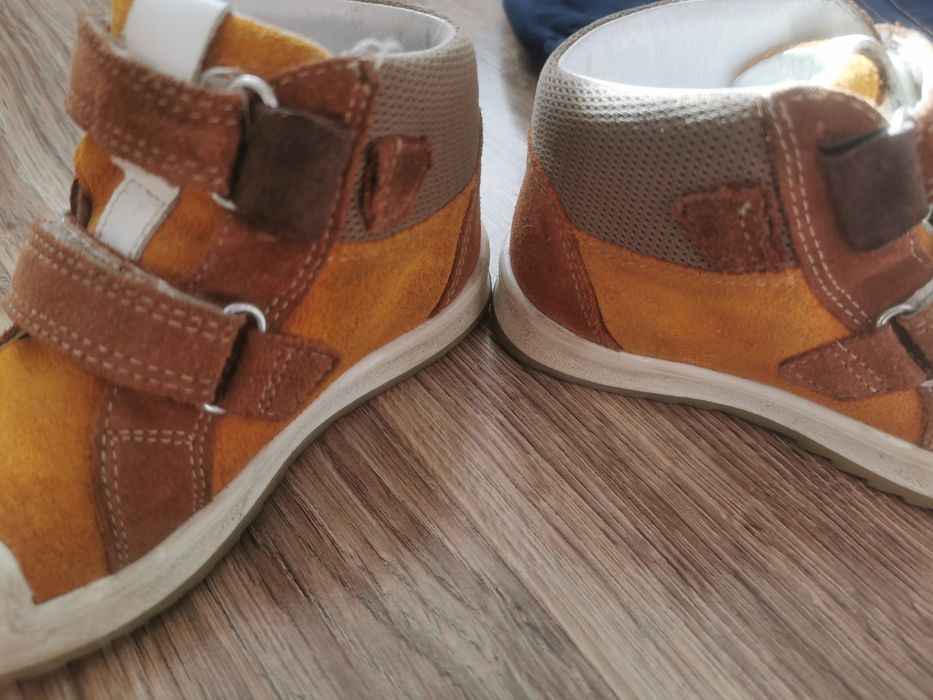 Komplet chłopięcy Kurtka 110 + buty 25