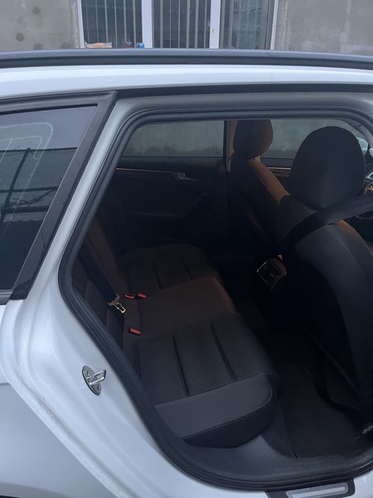 Audi a4 b8 2.0 tdi 170кс