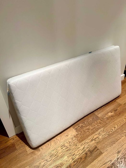 Materac piankowy 70x140 oddam za darmo