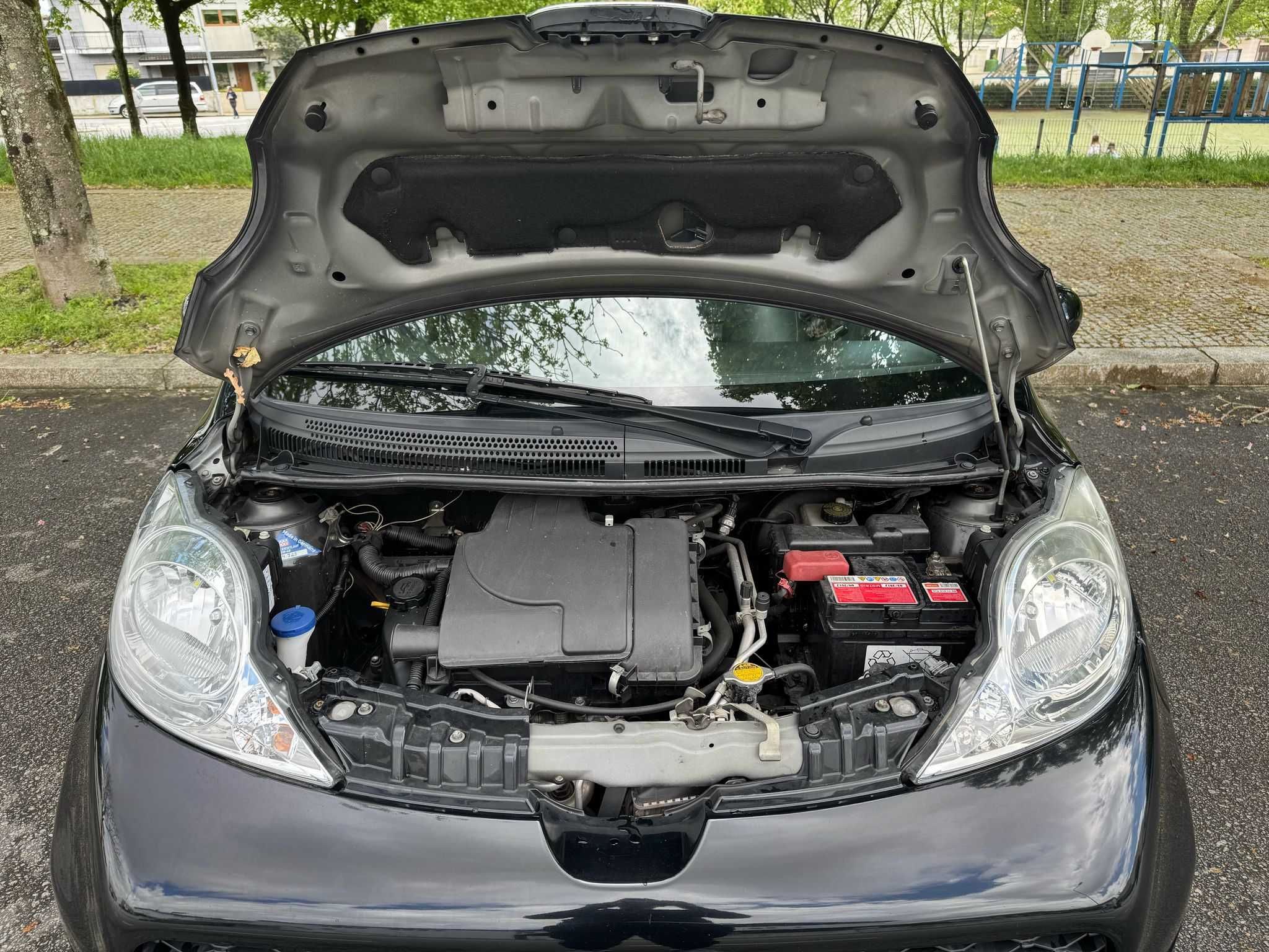 Peugeot 107 1.0 Black&Silver