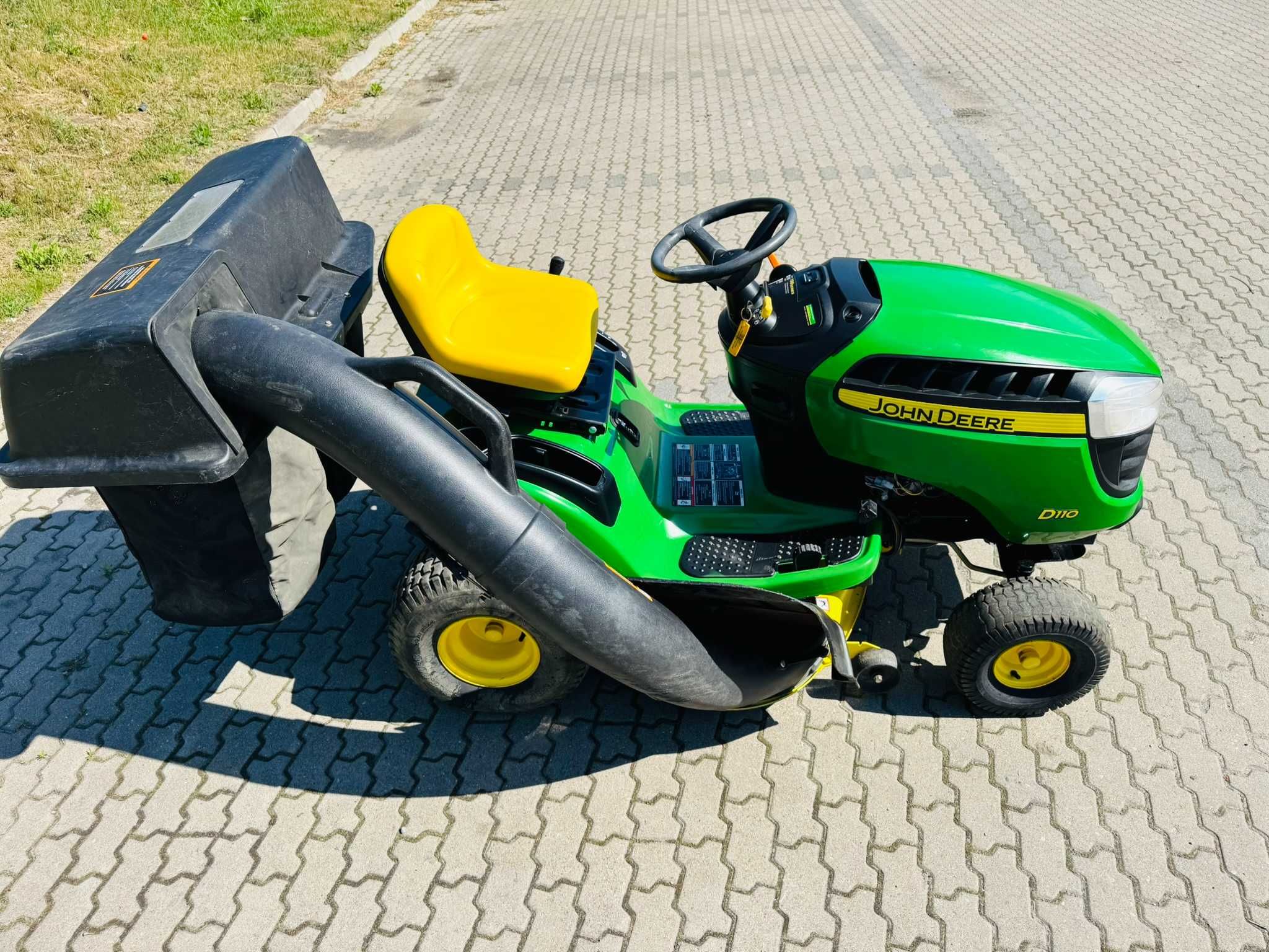 Traktorek kosiarka John Deere D110 Briggs&Strat z USA! 19,5KM 74 MotoG