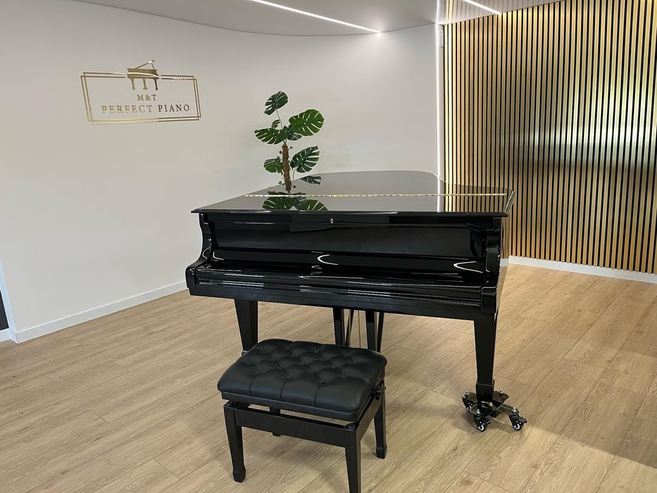 Fortepian Steinway & Sons model A po kapitalnym remoncie. Transport