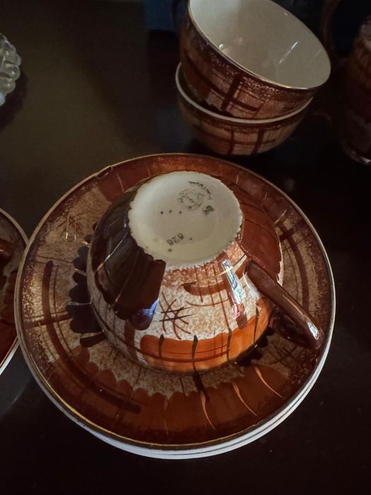 Vendo serviço de chá da marca Sacavém.para para seis pessoas.