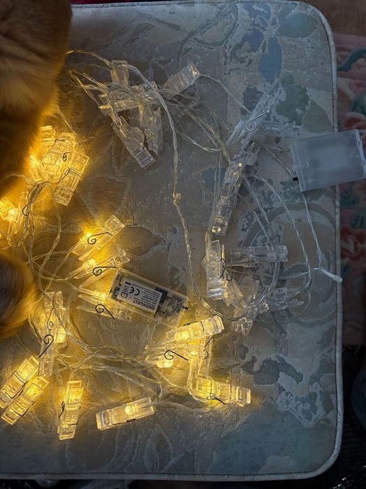 Елочная гирлянда с прищепками и звезда, все на батарейках