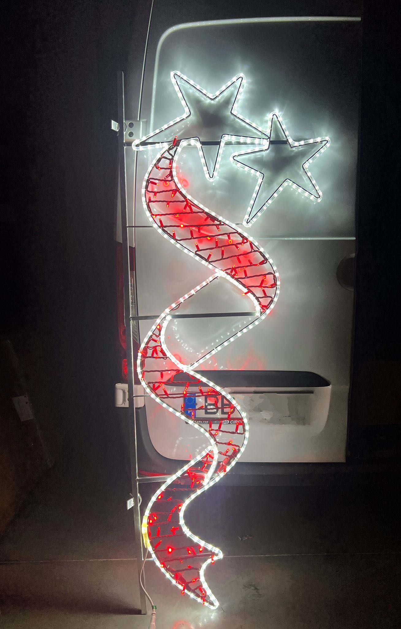 Bolas e Paineis Decorativos - Iluminação de Natal