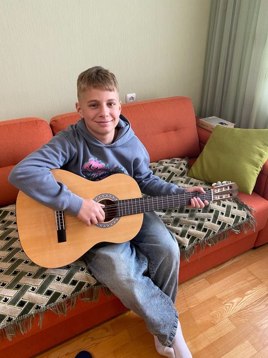 Уроки гри на гітарі