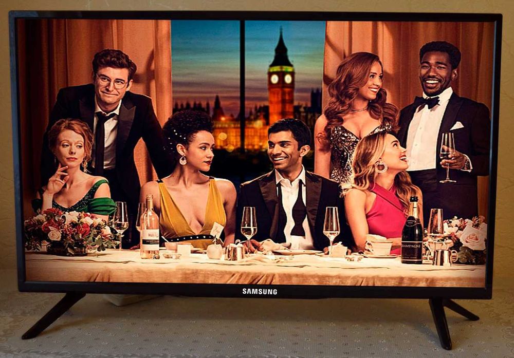 Голосовой телевизор Samsung 4K 32' 2/16GB SmartTV+T2,Самсунг+ПОДАРОК