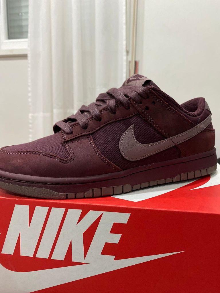 Nike dunk burgundy crush (aceito trocas)