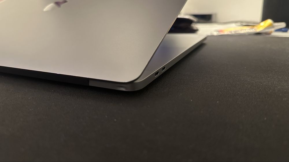 Macbook pro 16’ 2019 | intel core i9 | 64 GB RAM | 1 TB SSD