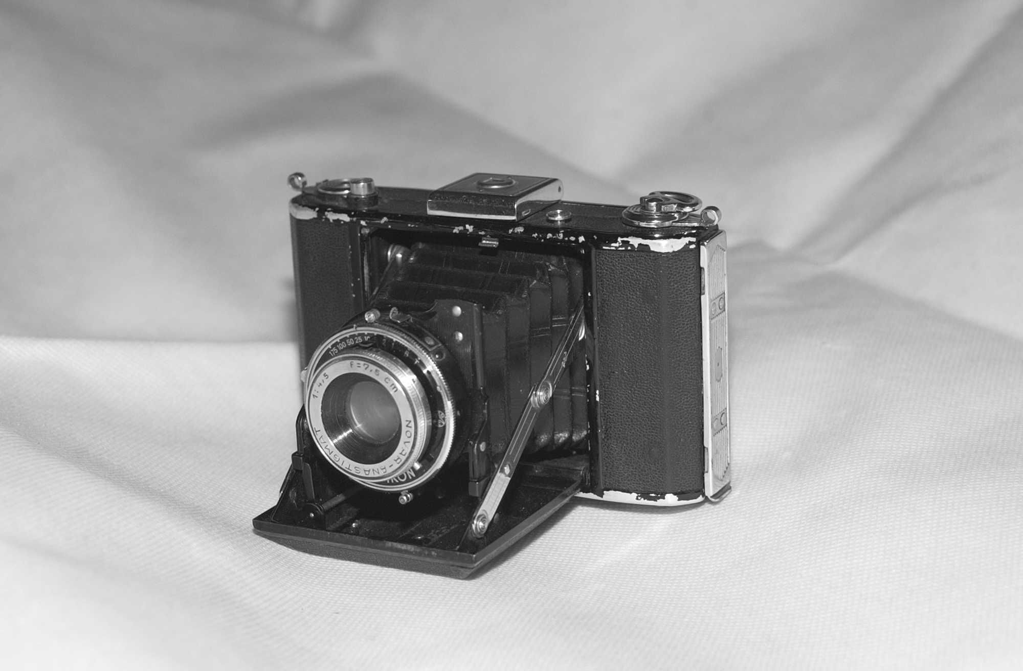 Zeiss Icon 515 / 16 (6 x 6)
