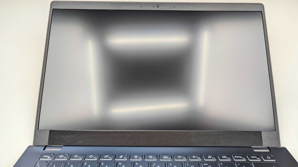 Laptop MSI Modern 14 " Intel i3 8 GB / 512 GB czarny QWERTY IT