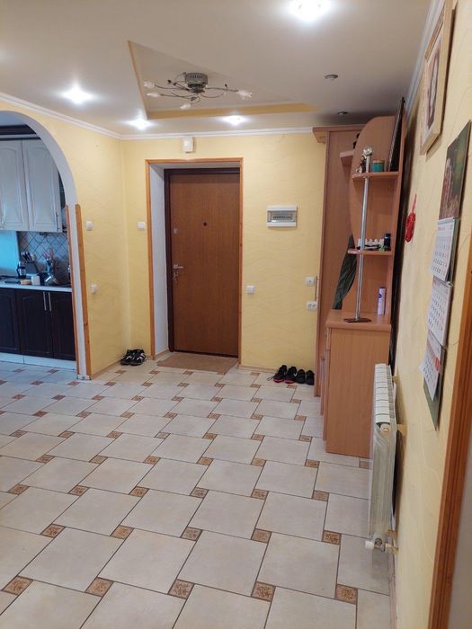 Продам комфортну 2к квартиру у Богородчанах.