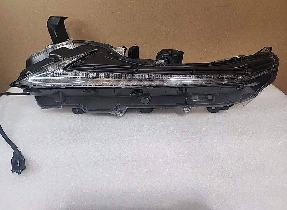 Дневной ходовой огонь Lexus Nх  Левый DRL габарит 8162078080