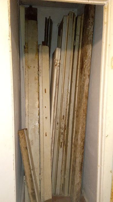 Двери и дверные балки ( б/у).