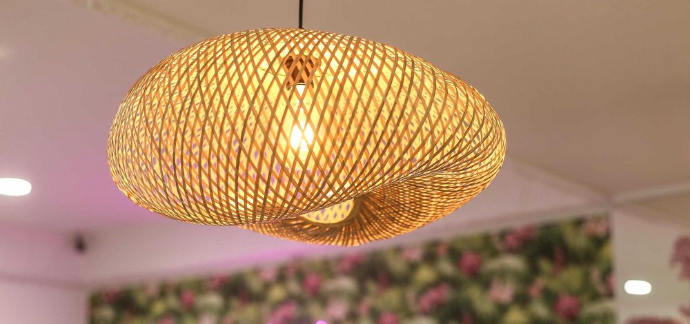 Candeeiro em vime - elegante e acolhedor