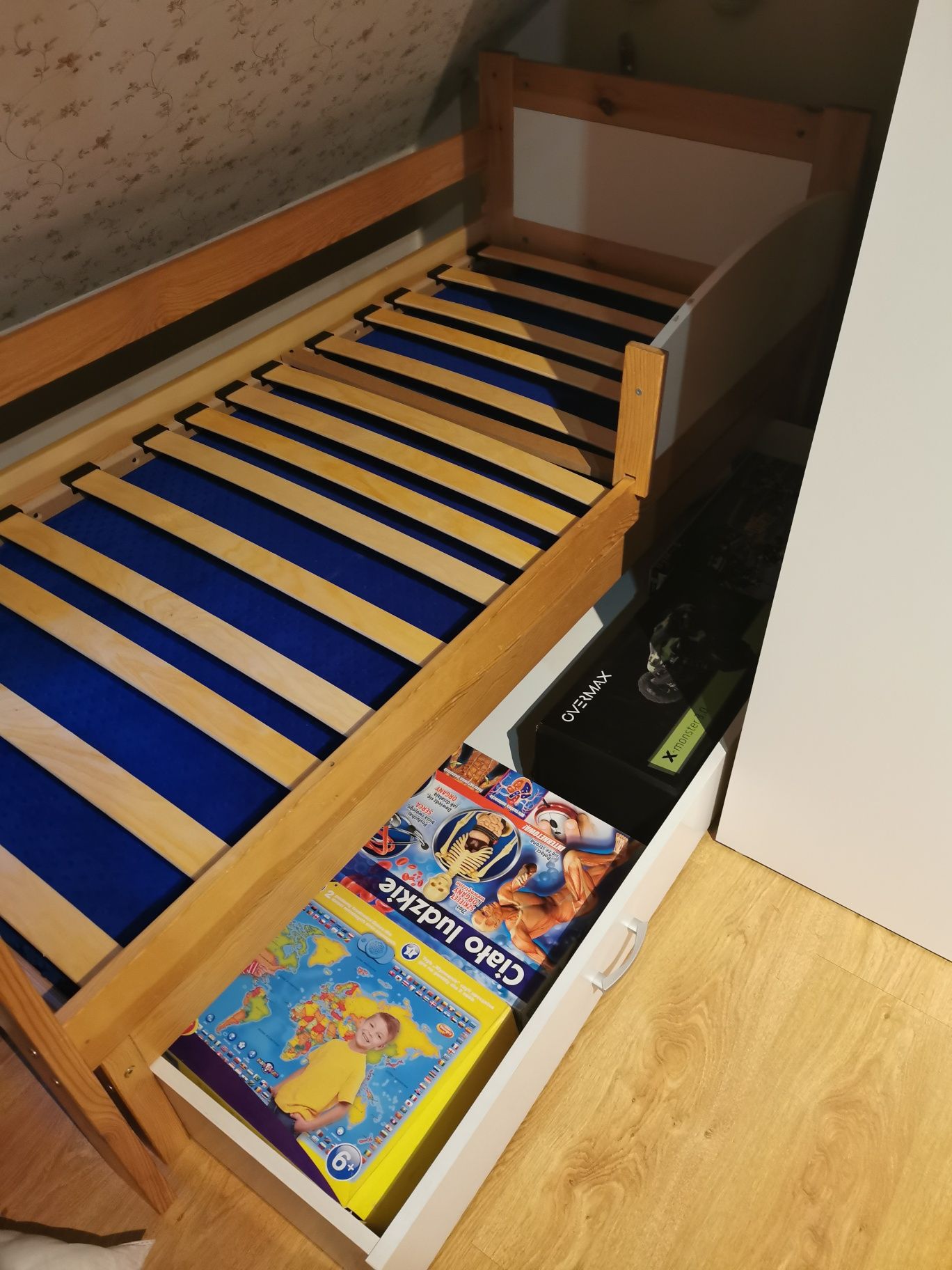 Łóżko Ikea z szufladą