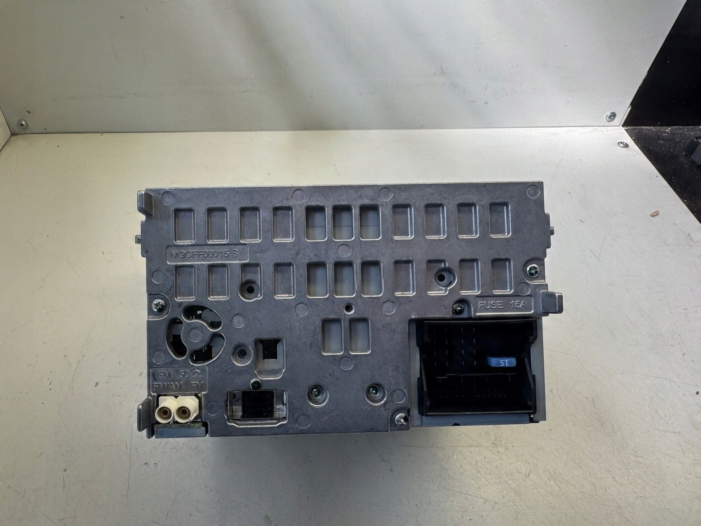 AUDI A4 B8 RADIO CD CONCERT 8T1035186C