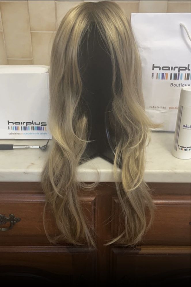 Peruca da Hairplus nova