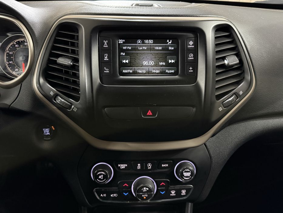 Продаю Jeep Cherokee 2015