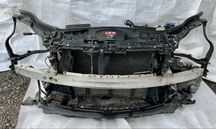 Kompletny Pas przedni mercedes w212 e-klasa lift wzmoznienie czolowe