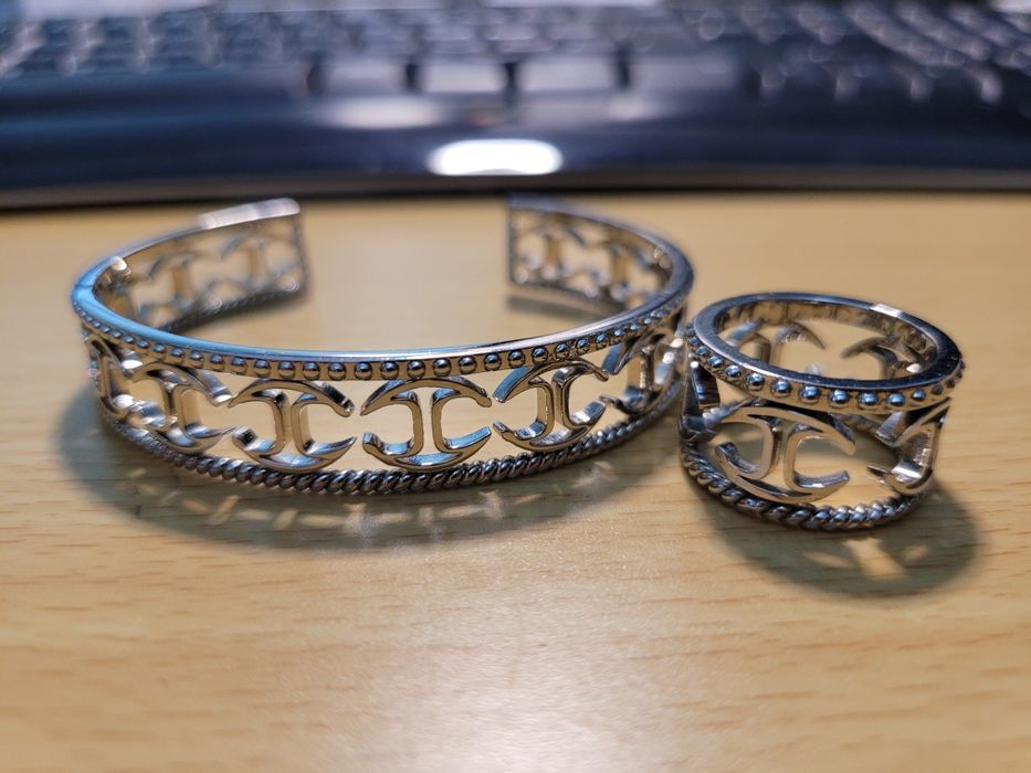 Anel e pulseira Just Cavalli
