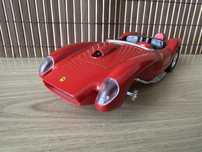 Model auta metalowego