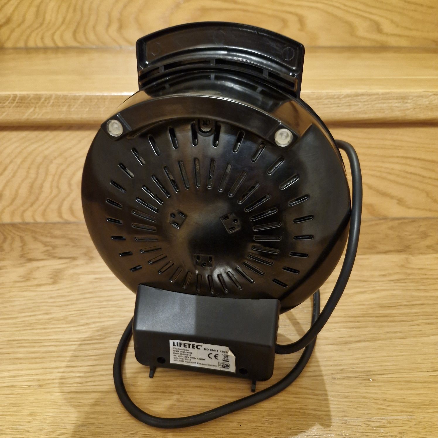 Gofrownica 1200W Liferec