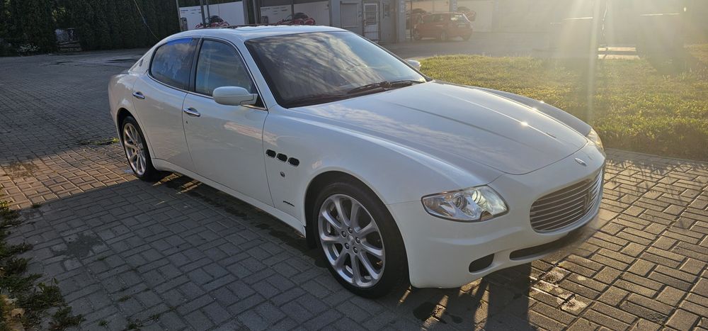 Quattroporte 4.2 F1 Japonia oryginał 100% bezwypadek jak nowe
