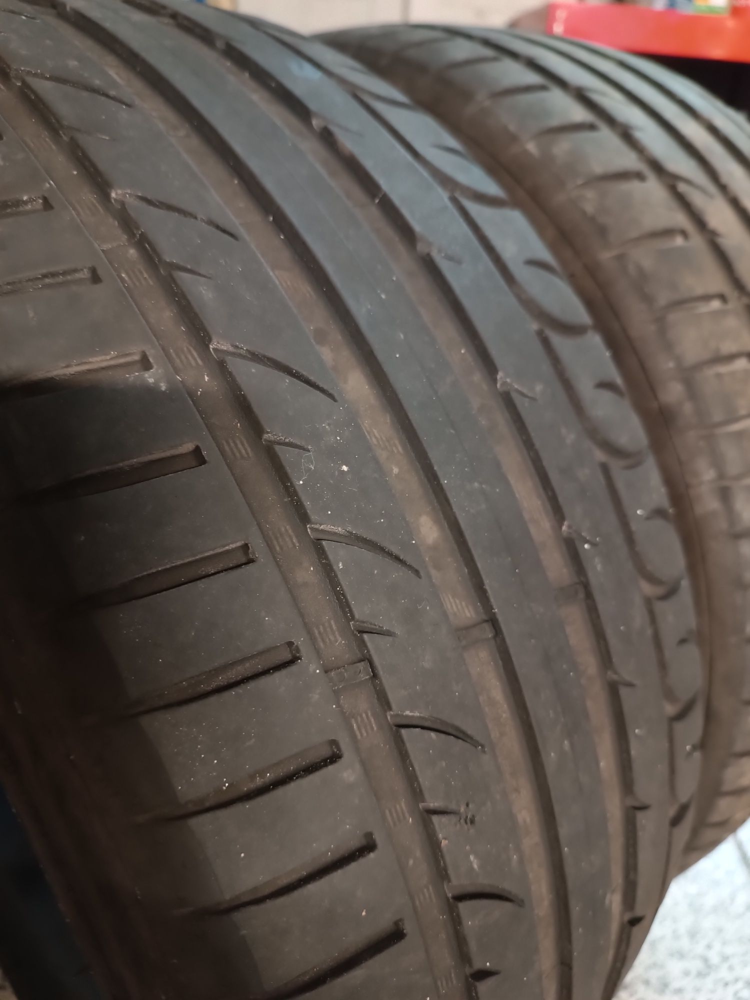 Pneus 225/40R18 92Y