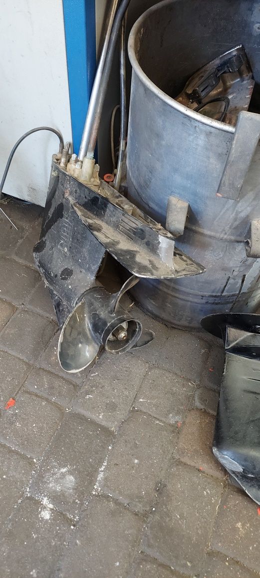 Silnik zaburtowy Mercury 35 kM 2T krótka stopa. Plus manetka.