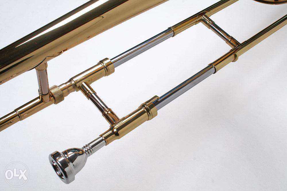 Trombone tenor em Si.