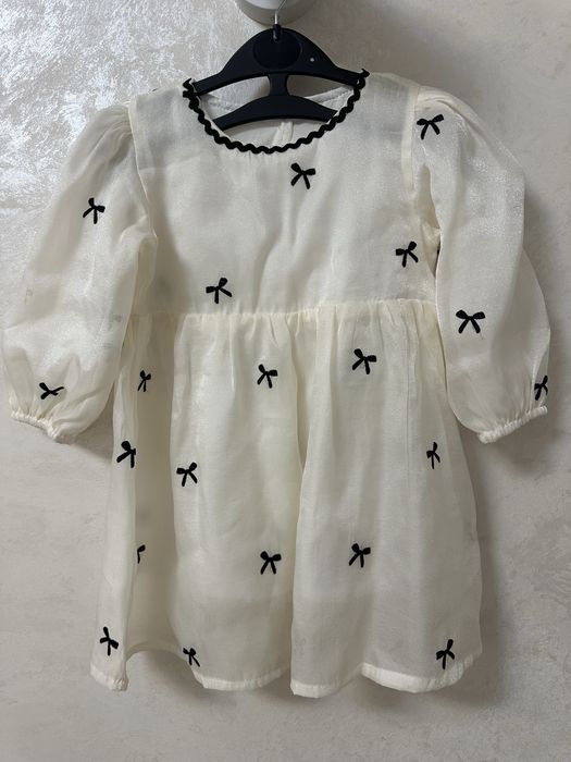 Сукня для дівчинки 1,5-2 роки(розмір 100, але маломірить)