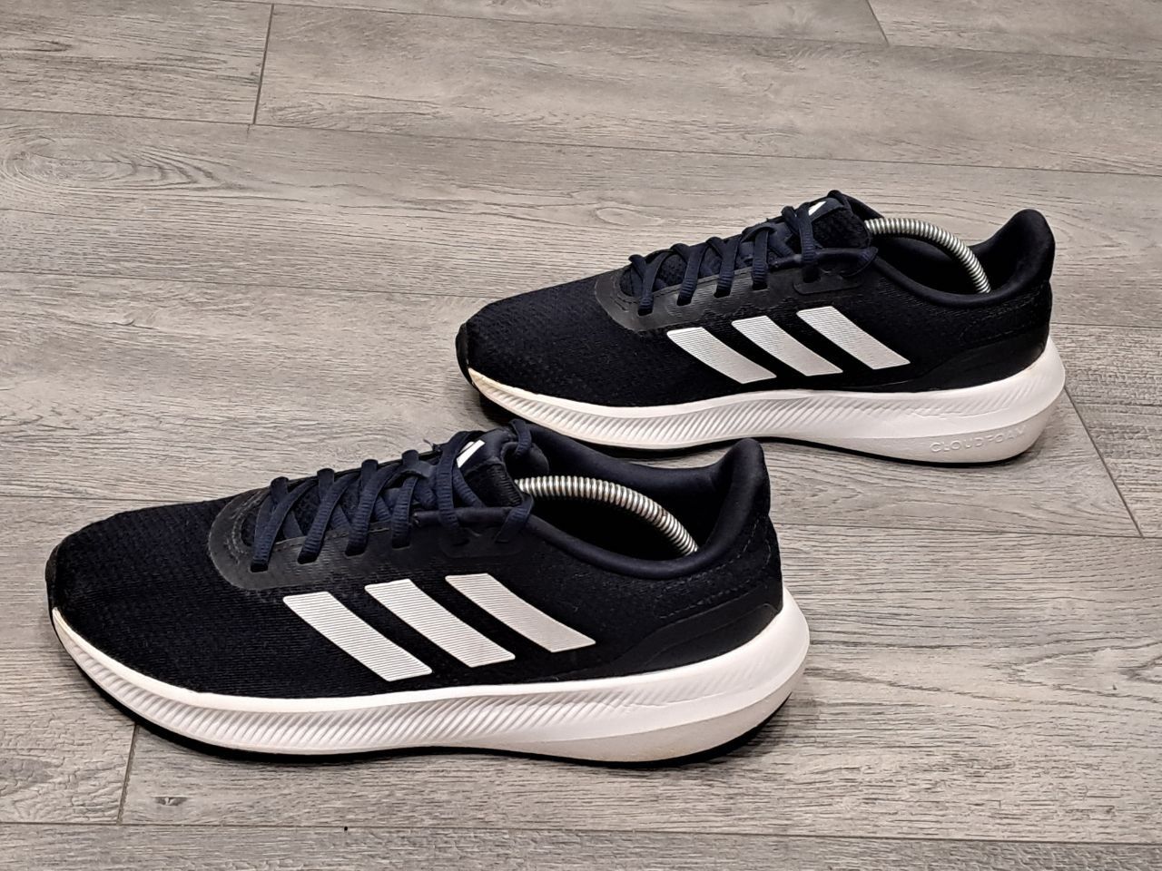 Оригінальні кросівки Adidas Cloudfoam Running Shoes Hwi 28Y001