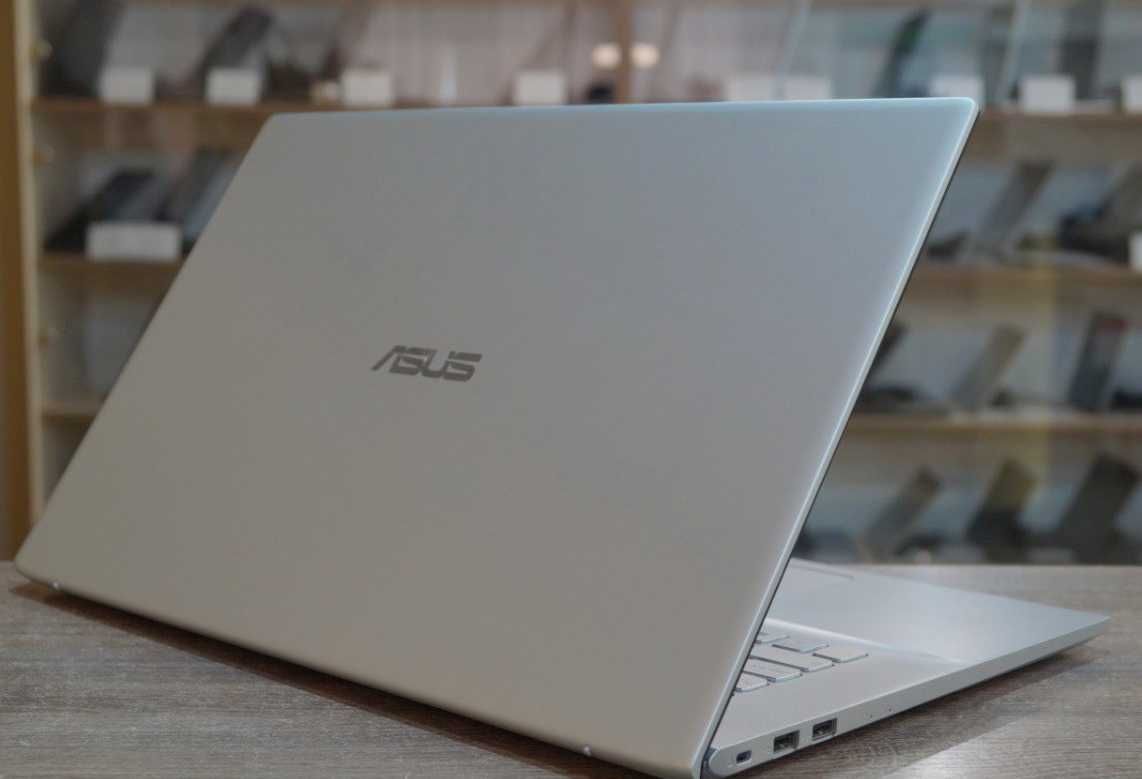 ГАРАНТІЯ Asus (17.3"/Pentium Gold 7505/RAM 8ГБ DDR4/SSD 256ГБ)TVOYO