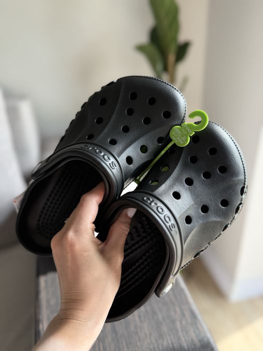 Crocs Classic крокси білі чорні беж шльопанці крокс класік 36 37 38 39