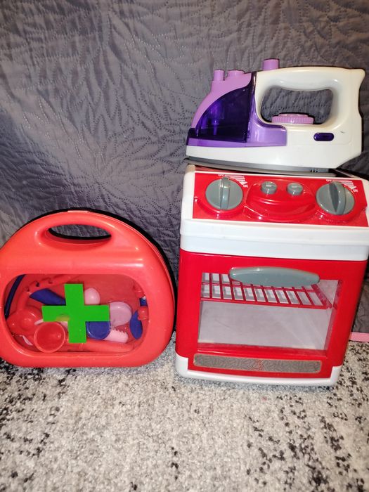 Kuchenka żelazko apteczka