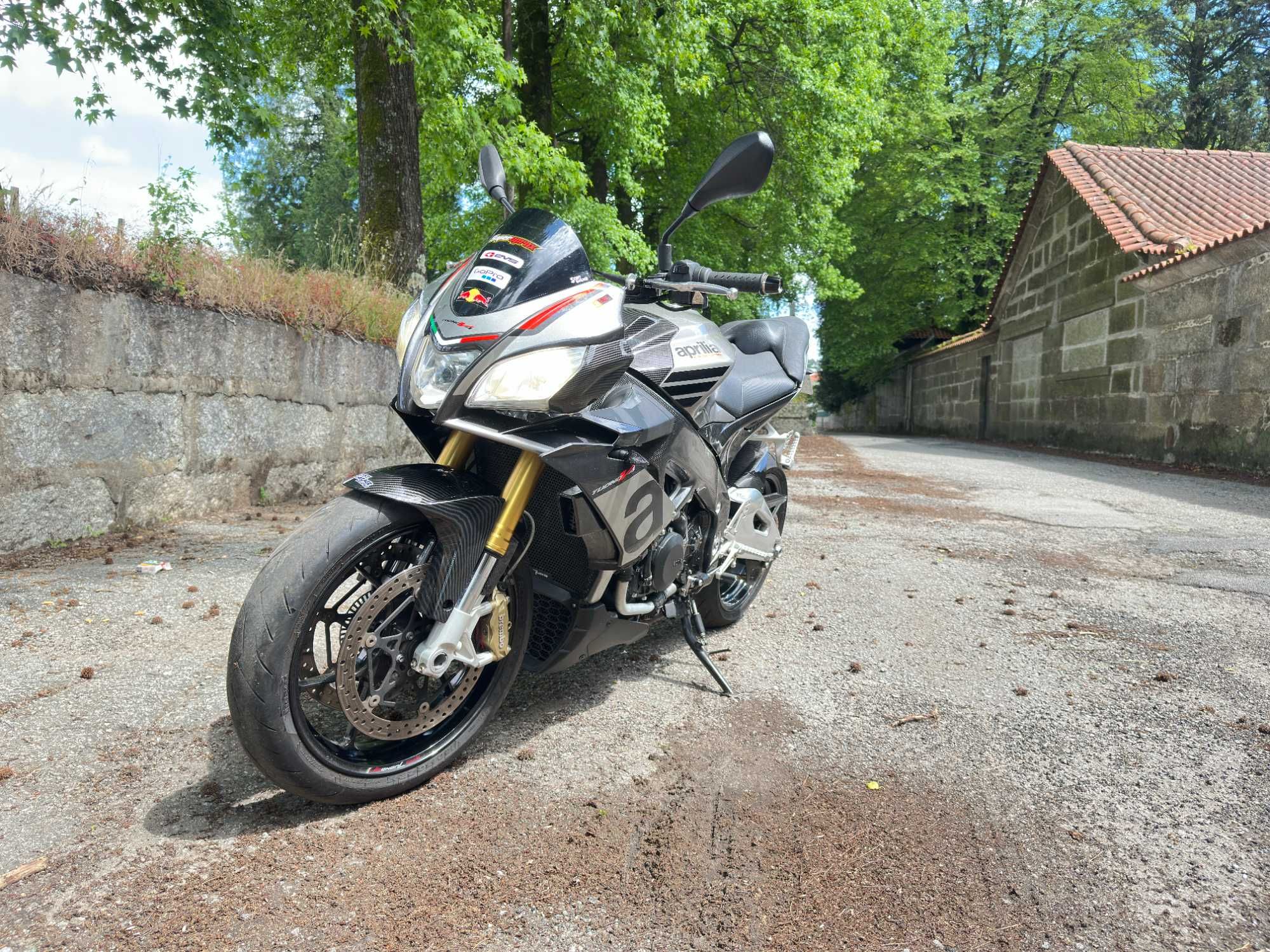 Aprilia Tuono V4 1100 RR 2016